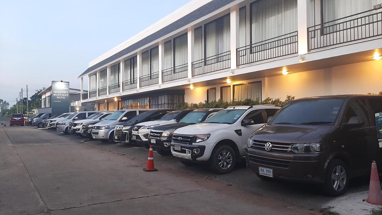 Srianunt Boutique Hotel 부리람 외부 사진