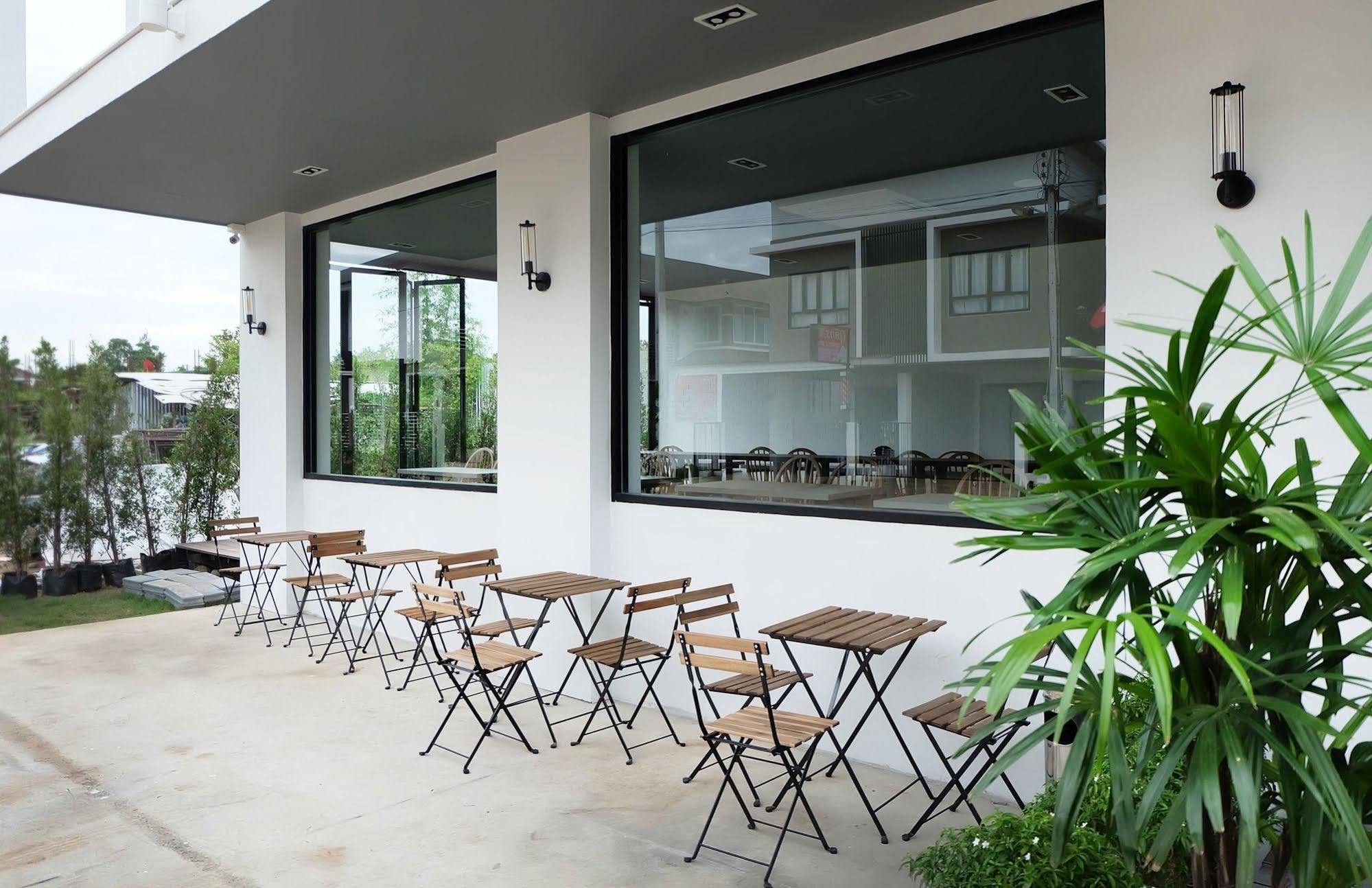 Srianunt Boutique Hotel 부리람 외부 사진